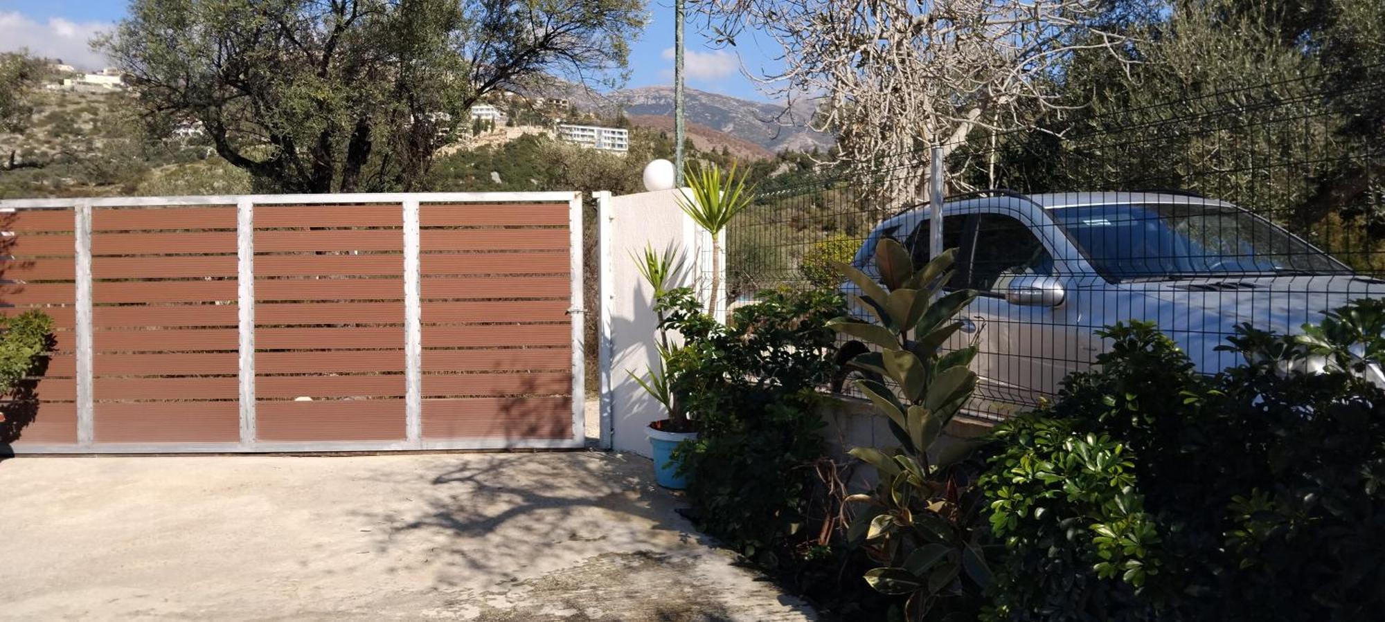 Apartament Marios *